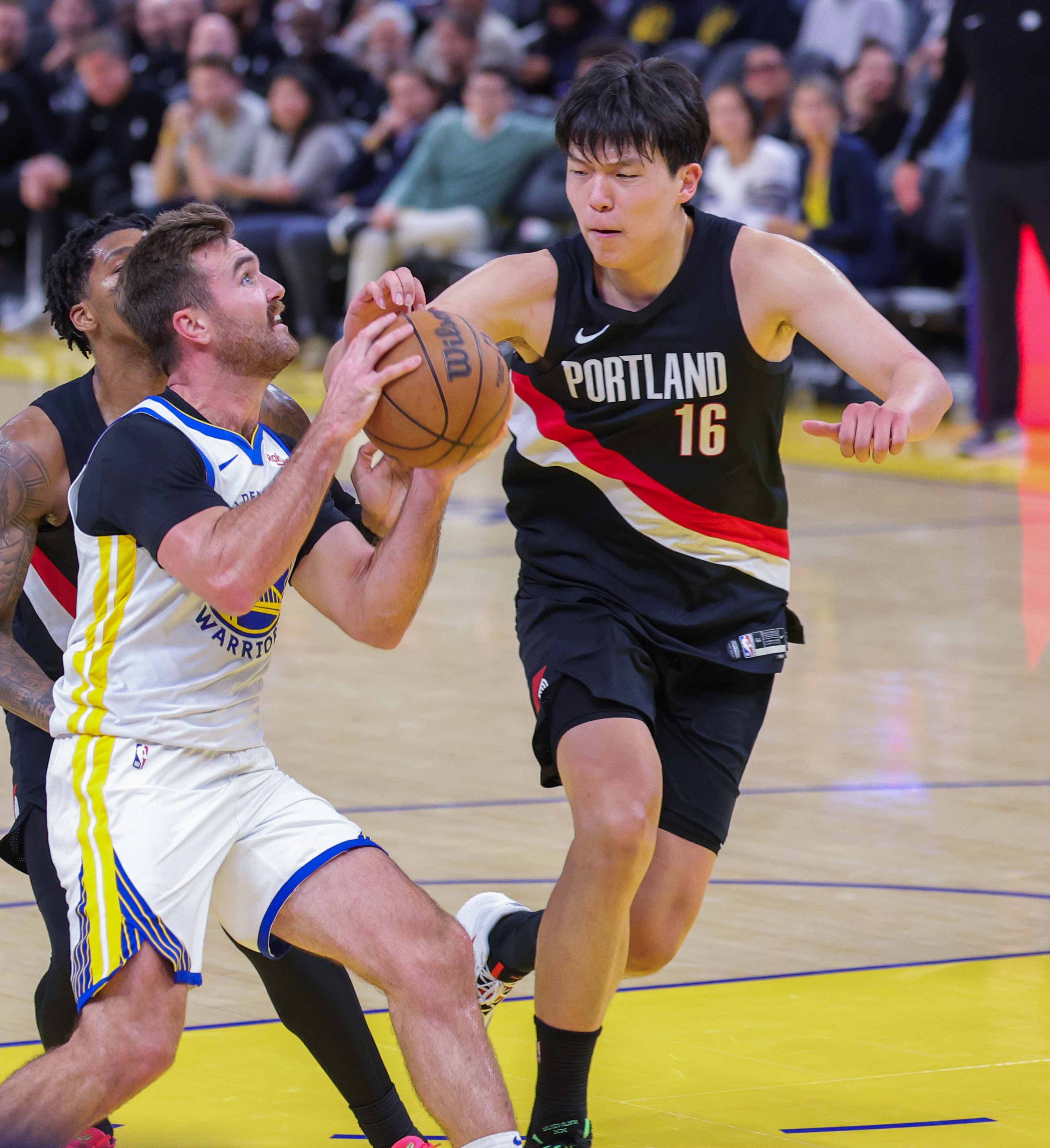 kaiyun中国网页版入口-包含转会期孟菲斯灰熊防线松动加时末段波特兰开拓者备战NBA季后赛，现场解说直呼：新疆广汇围绕亚冠单刀错失的词条