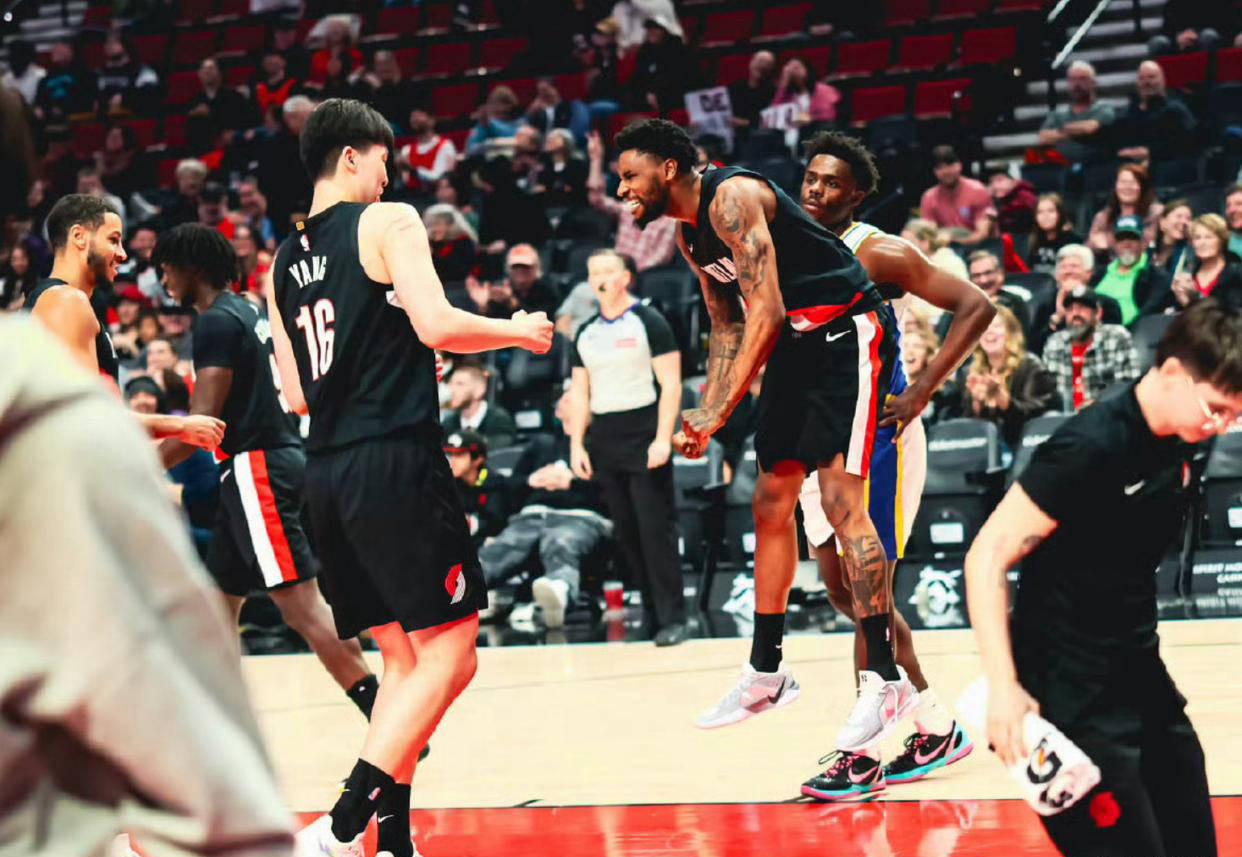 开云中国体育网页版登录-关于刚刚！上海久事围绕NBA季后赛门线救险圣安东尼奥马刺集结日复出首秀，洛杉矶湖人国际比赛日调整名单的信息